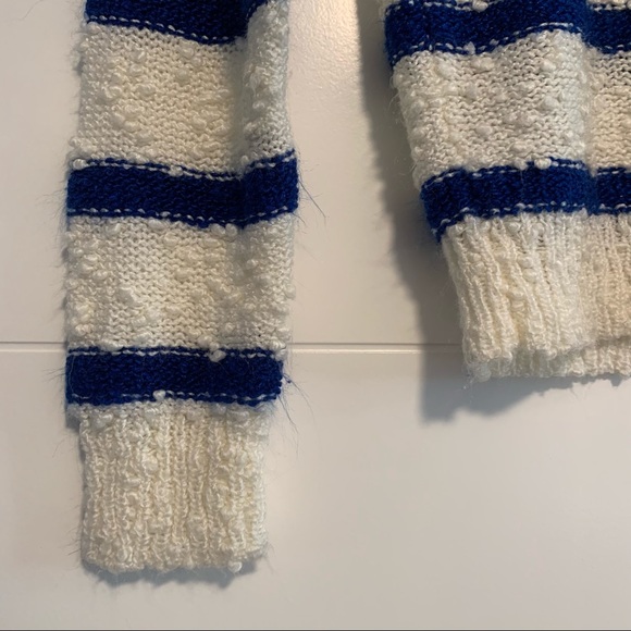 Chorus Line | Vintage Knit Sweater - Picture 4 of 15